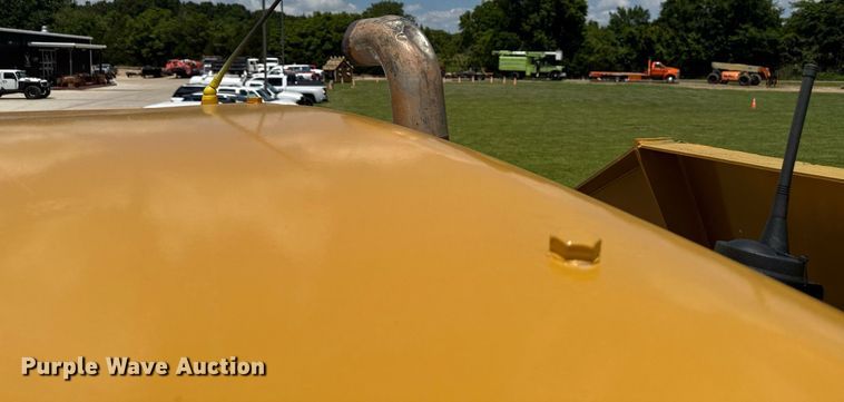 image for item EN3966 Caterpillar 730 haul truck