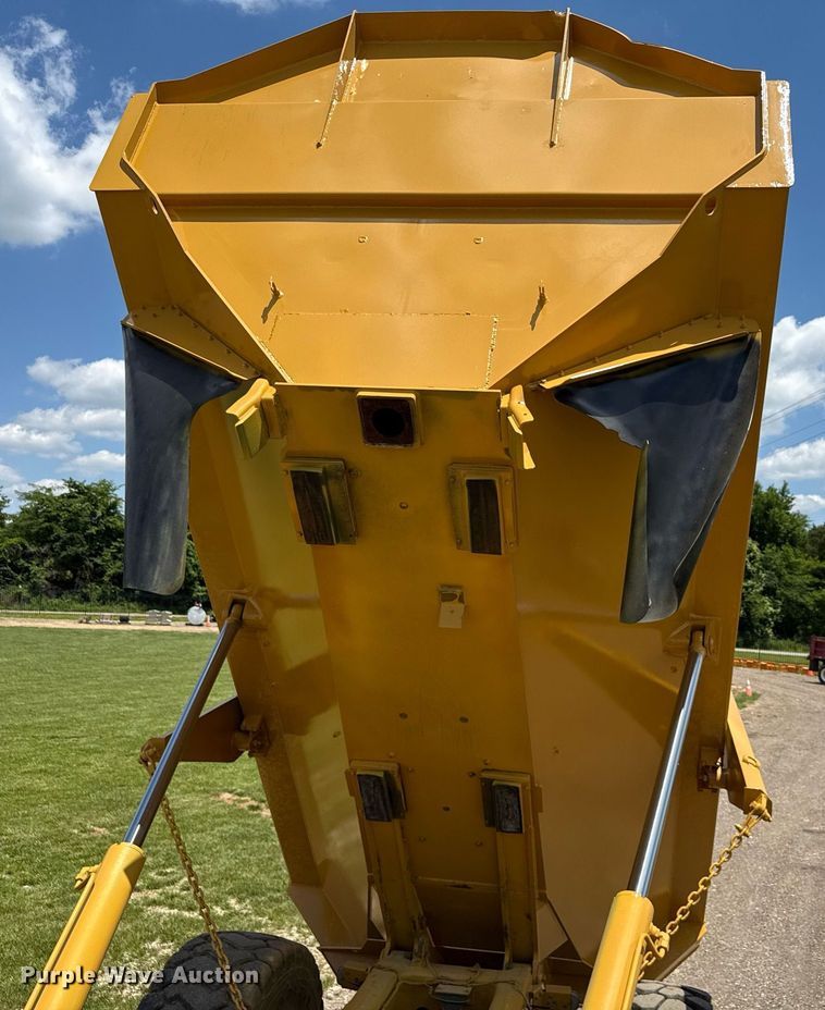 image for item EN3966 Caterpillar 730 haul truck