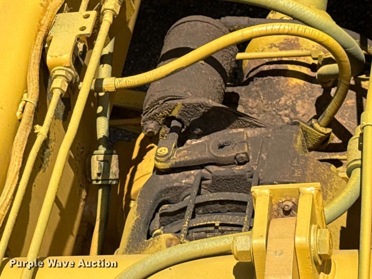 image for item EN3966 Caterpillar 730 haul truck