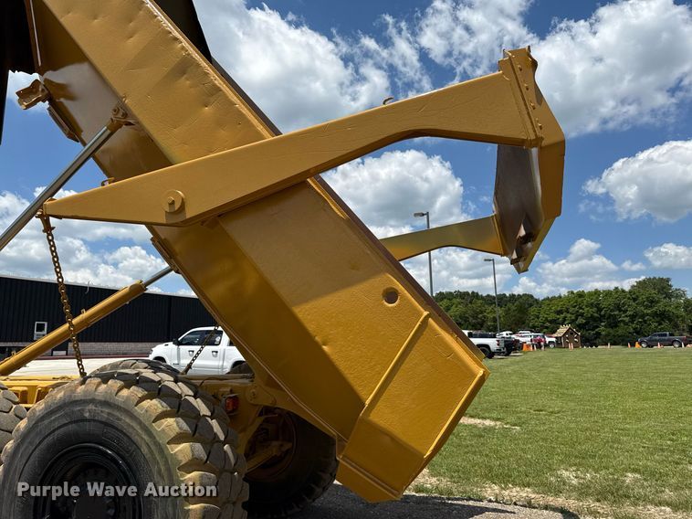 image for item EN3966 Caterpillar 730 haul truck