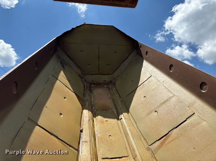 image for item EN3966 Caterpillar 730 haul truck