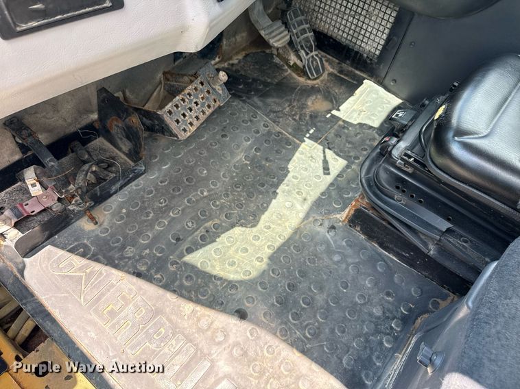 image for item EN3966 Caterpillar 730 haul truck