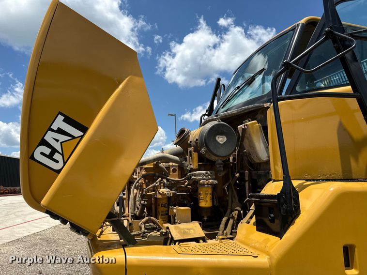 image for item EN3966 Caterpillar 730 haul truck