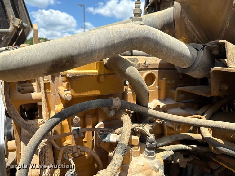 image for item EN3966 Caterpillar 730 haul truck