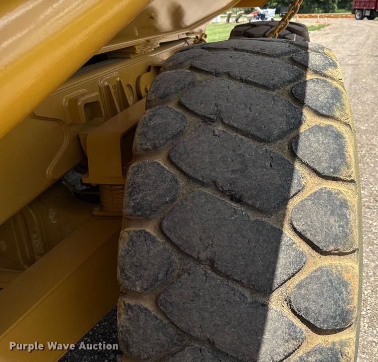 image for item EN3966 Caterpillar 730 haul truck
