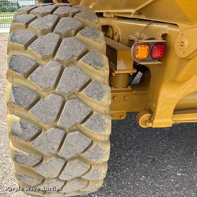 image for item EN3966 Caterpillar 730 haul truck