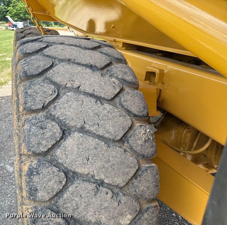 image for item EN3966 Caterpillar 730 haul truck