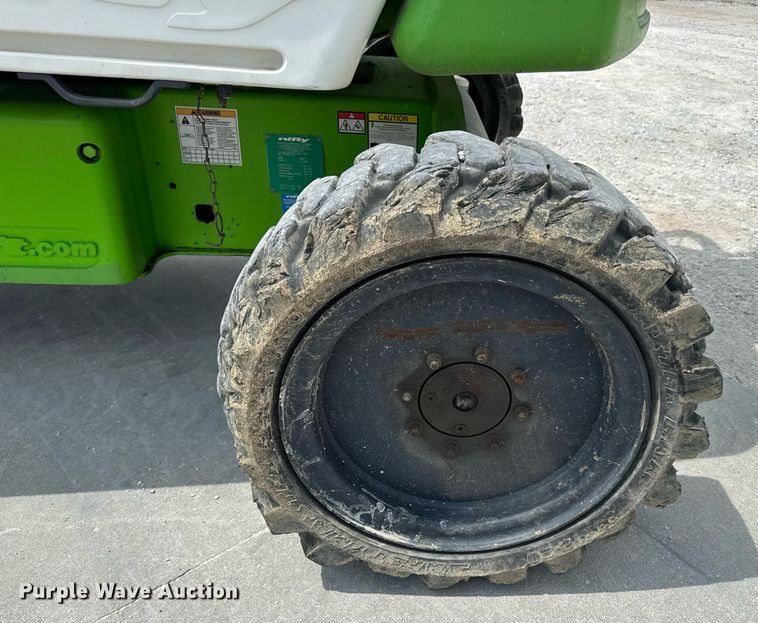 image for item EN4569 Nifty SP64D boom lift