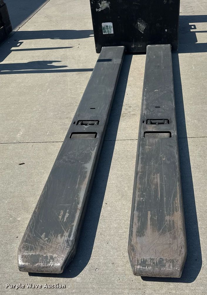 image for item EN4571 UniCarriers SPXT2W3G80BV pallet jack