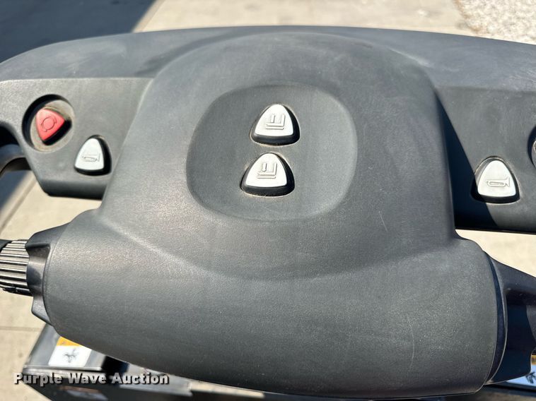 image for item EN4571 UniCarriers SPXT2W3G80BV pallet jack