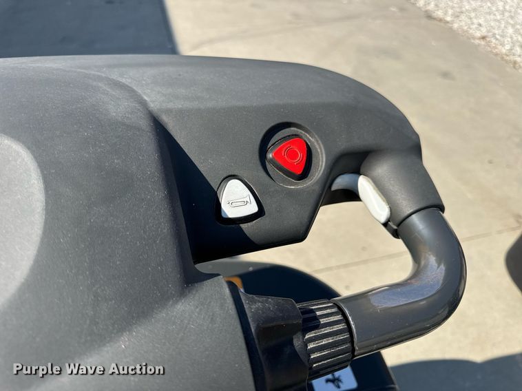 image for item EN4572 UniCarriers SPXT2W3G80BV pallet jack