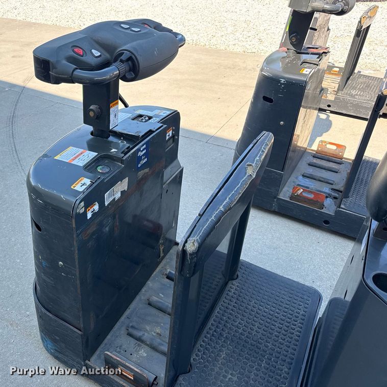 image for item EN4573 UniCarriers SPXT2W3G80BV pallet jack