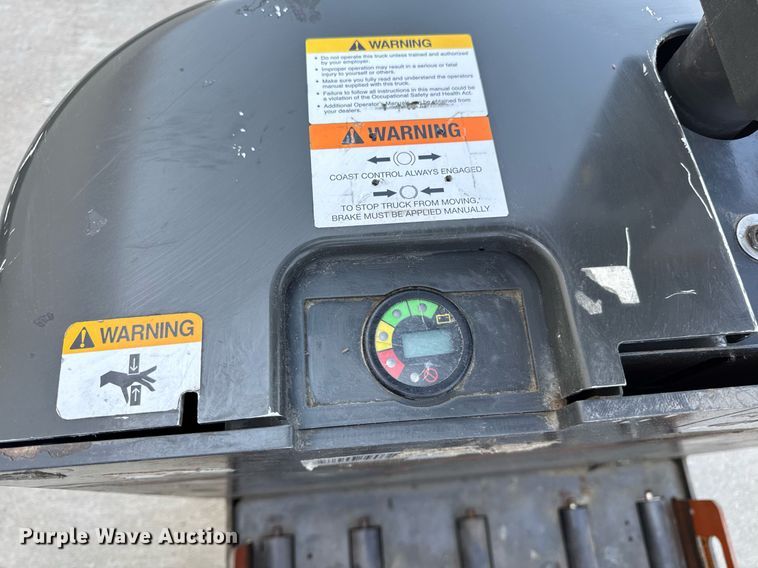 image for item EN4573 UniCarriers SPXT2W3G80BV pallet jack