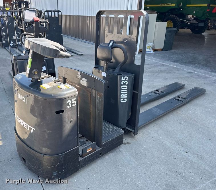 image for item EN4574 UniCarriers SPXT2W3G80BV pallet jack