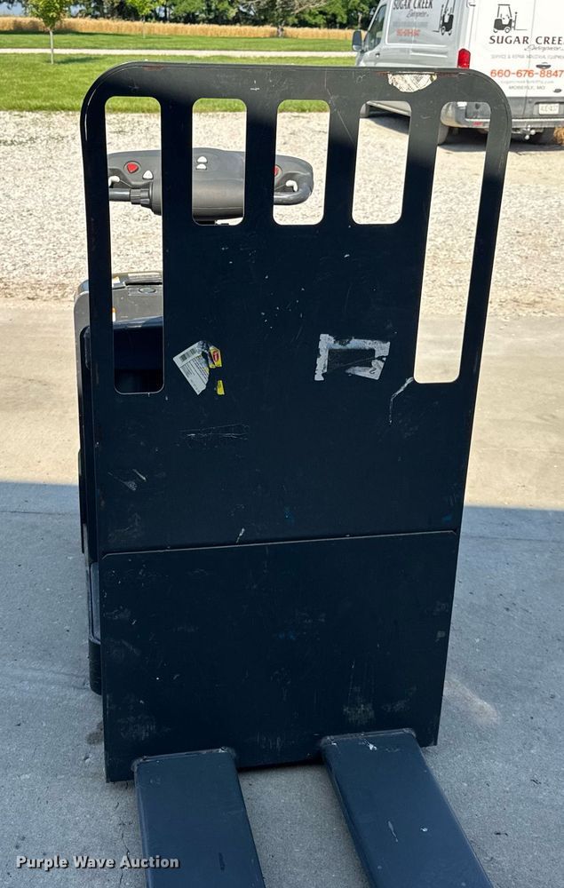 image for item EN4574 UniCarriers SPXT2W3G80BV pallet jack