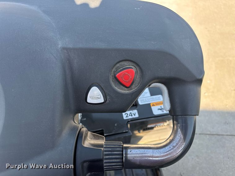 image for item EN4574 UniCarriers SPXT2W3G80BV pallet jack