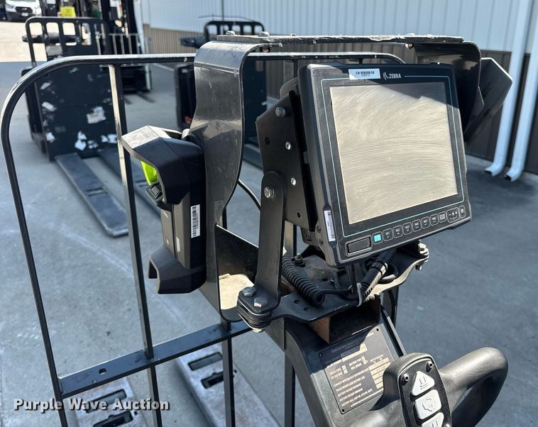 image for item EN4575 UniCarriers RPCT2W2G60BV pallet jack