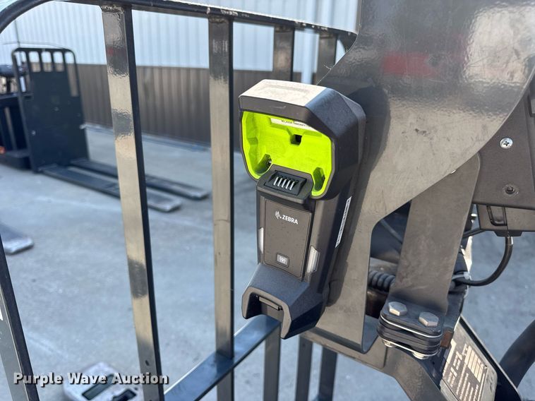 image for item EN4575 UniCarriers RPCT2W2G60BV pallet jack