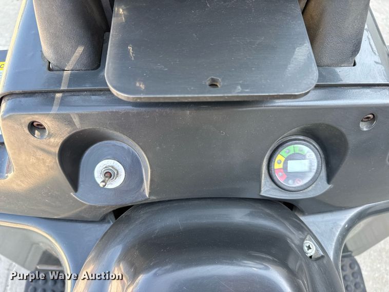 image for item EN4575 UniCarriers RPCT2W2G60BV pallet jack