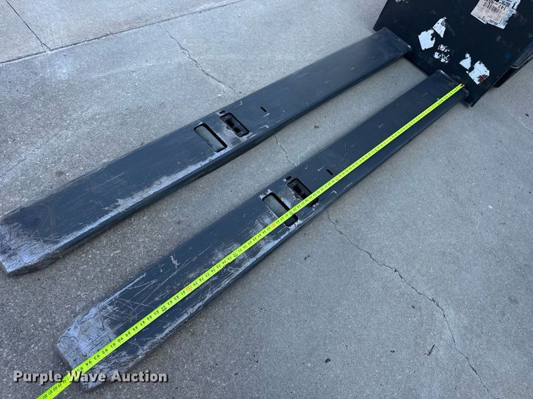 image for item EN4576 UniCarriers SPXT2W3G80BV pallet jack