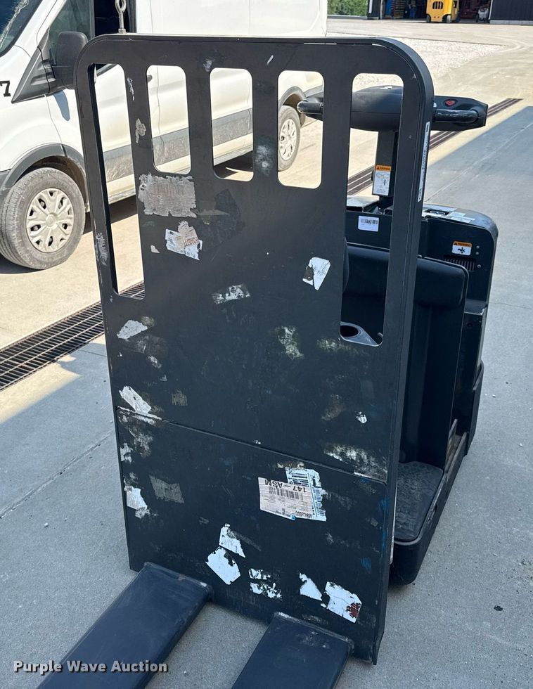 image for item EN4576 UniCarriers SPXT2W3G80BV pallet jack