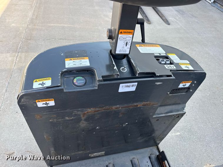 image for item EN4576 UniCarriers SPXT2W3G80BV pallet jack