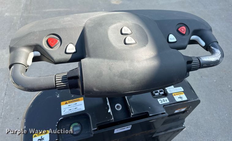 image for item EN4576 UniCarriers SPXT2W3G80BV pallet jack