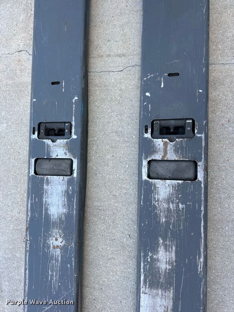 image for item EN4577 UniCarriers SPXT2W3G80BV pallet jack