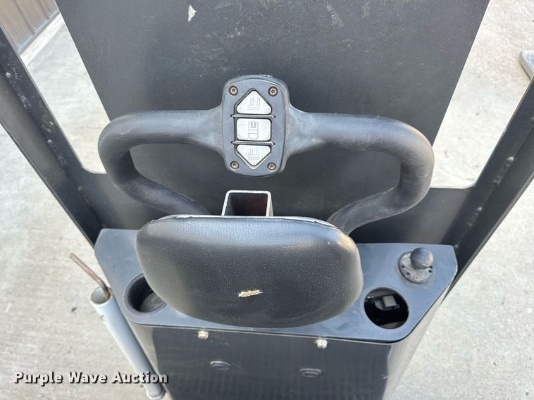 image for item EN4577 UniCarriers SPXT2W3G80BV pallet jack