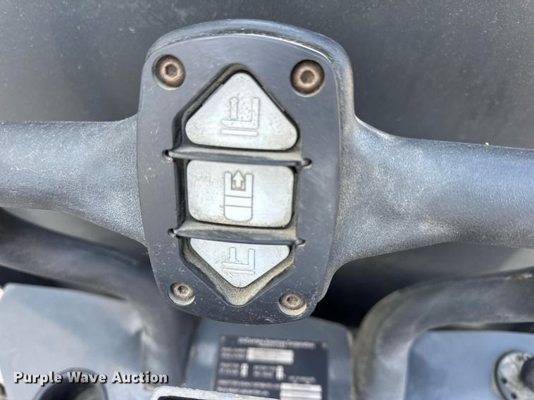 image for item EN4577 UniCarriers SPXT2W3G80BV pallet jack