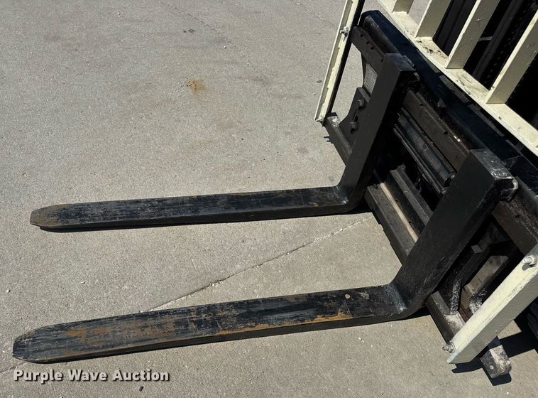 image for item EN4578 2022 Yale GLP050RGNUAE086 forklift