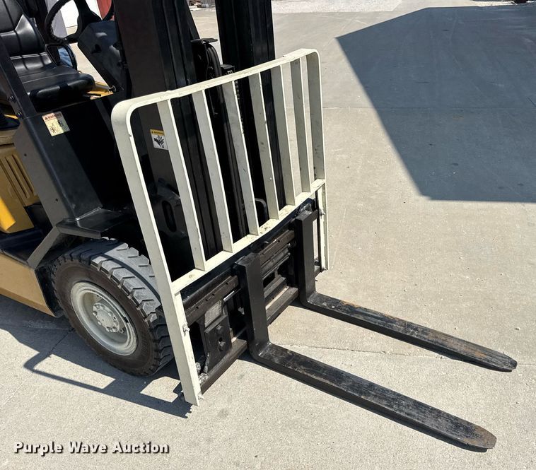 image for item EN4578 2022 Yale GLP050RGNUAE086 forklift