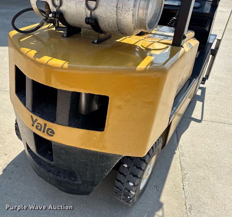 image for item EN4578 2022 Yale GLP050RGNUAE086 forklift