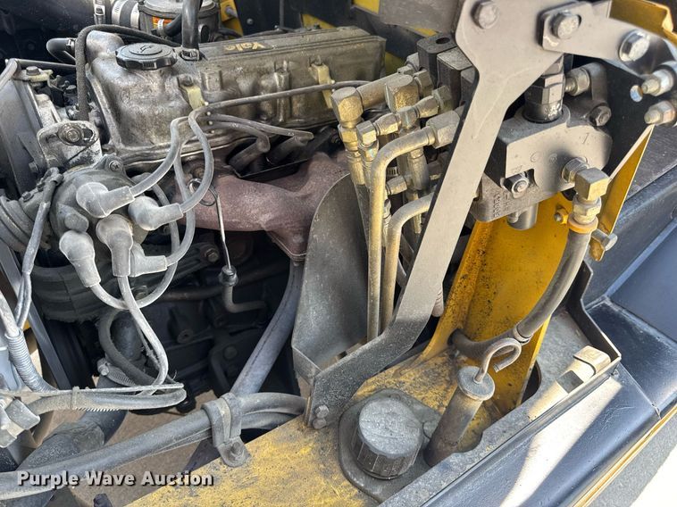 image for item EN4578 2022 Yale GLP050RGNUAE086 forklift