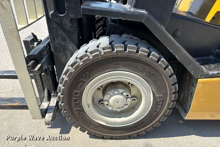 image for item EN4578 2022 Yale GLP050RGNUAE086 forklift