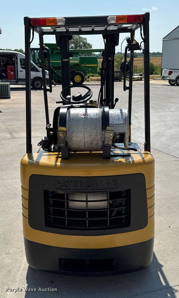 image for item EN4579 Caterpillar GC25 forklift