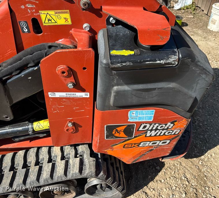 image for item EN4583 2018 Ditch Witch SK800 compact utility loader