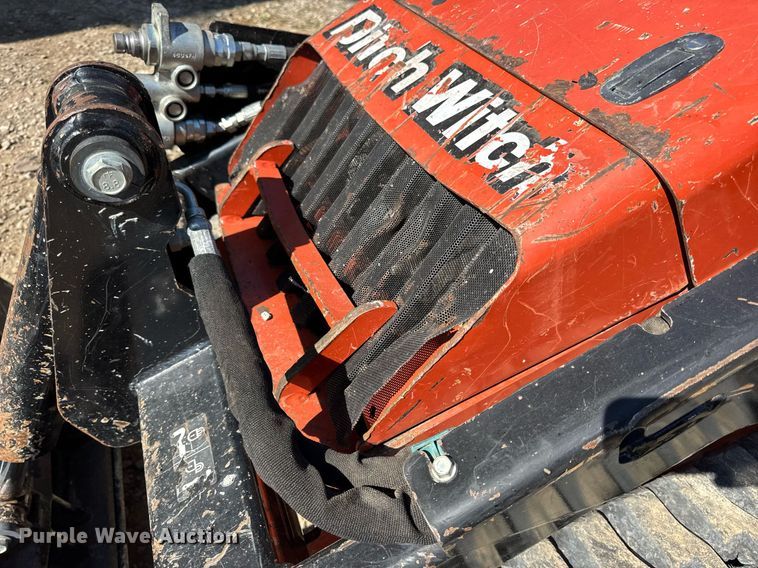 image for item EN4583 2018 Ditch Witch SK800 compact utility loader