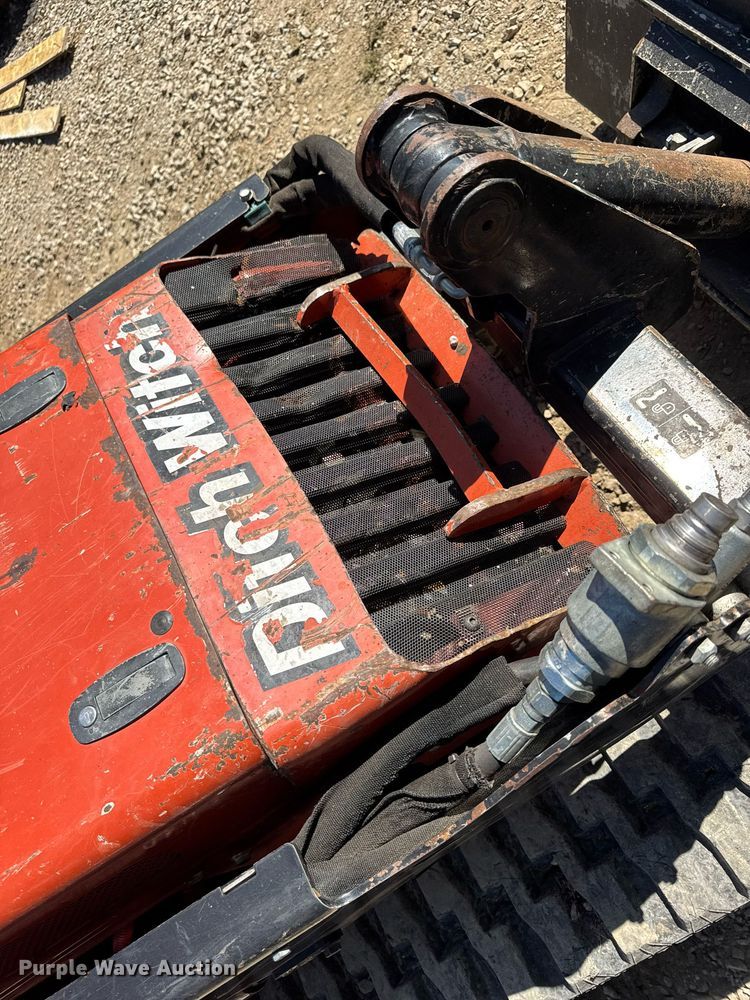 image for item EN4583 2018 Ditch Witch SK800 compact utility loader