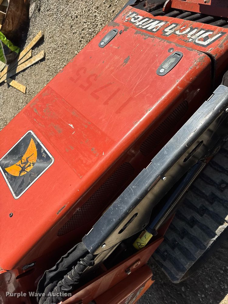 image for item EN4583 2018 Ditch Witch SK800 compact utility loader