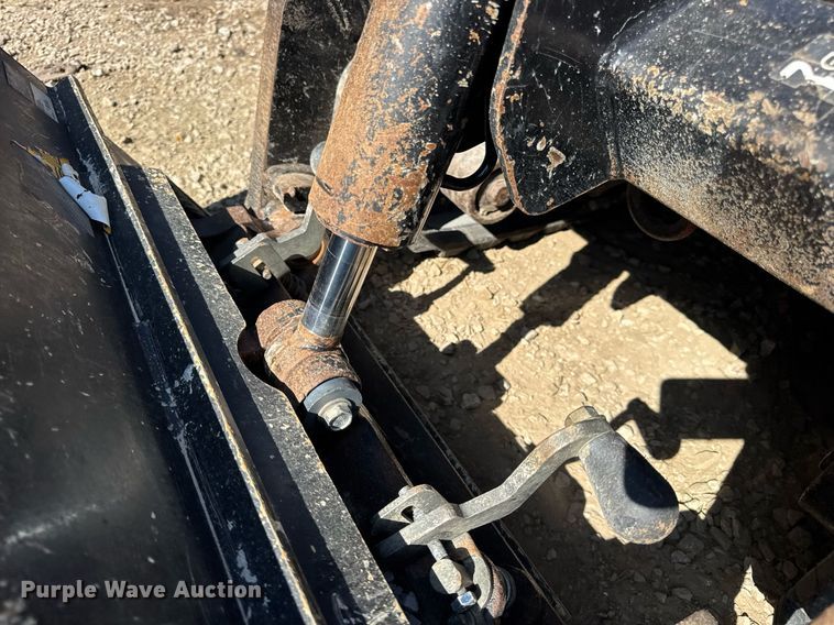 image for item EN4583 2018 Ditch Witch SK800 compact utility loader