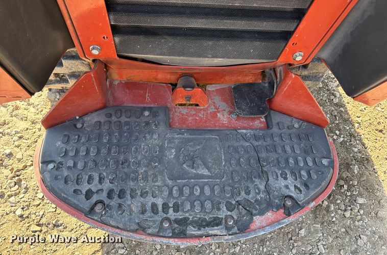 image for item EN4583 2018 Ditch Witch SK800 compact utility loader