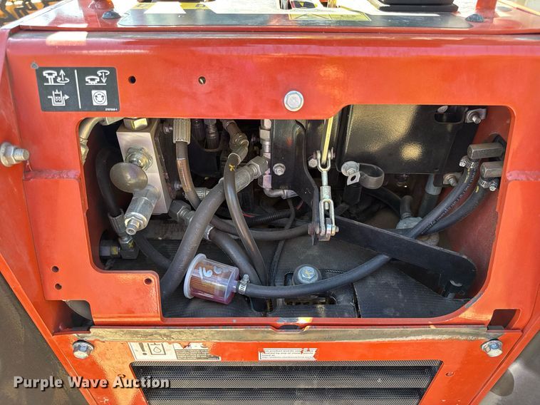 image for item EN4583 2018 Ditch Witch SK800 compact utility loader