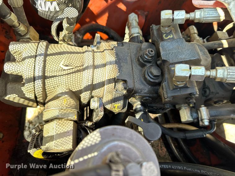 image for item EN4583 2018 Ditch Witch SK800 compact utility loader