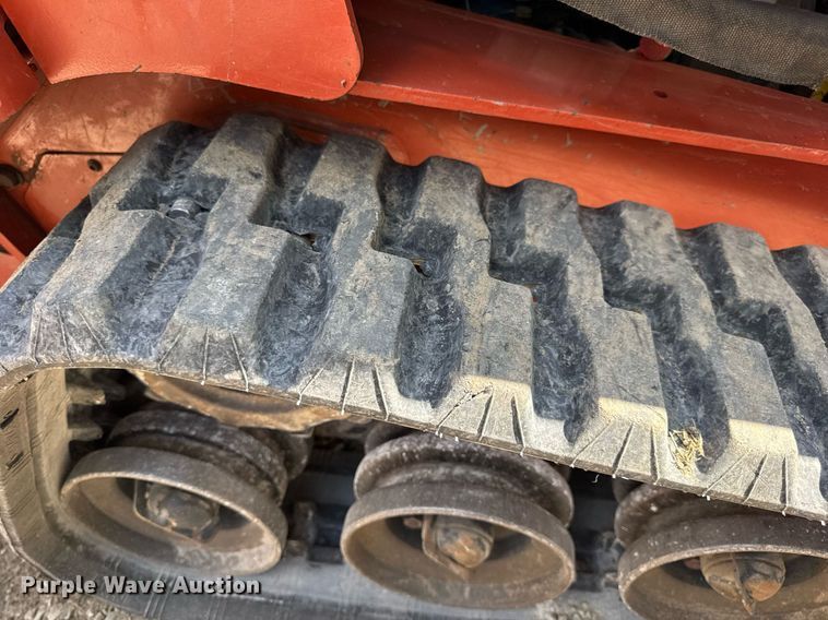 image for item EN4583 2018 Ditch Witch SK800 compact utility loader