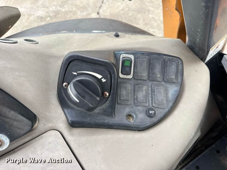 image for item EN4591 2012 Case 580 Super N backhoe