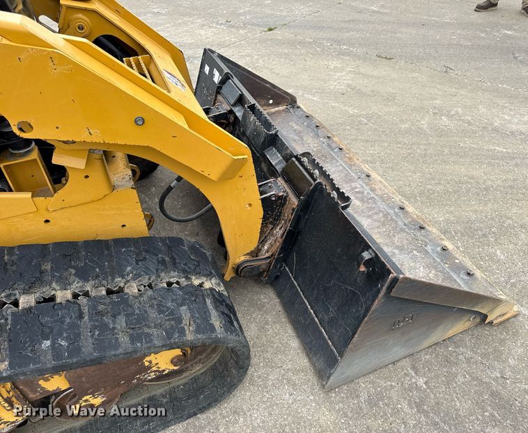 image for item EN4592 2021 Caterpillar 299D3 tracked skid steer loader