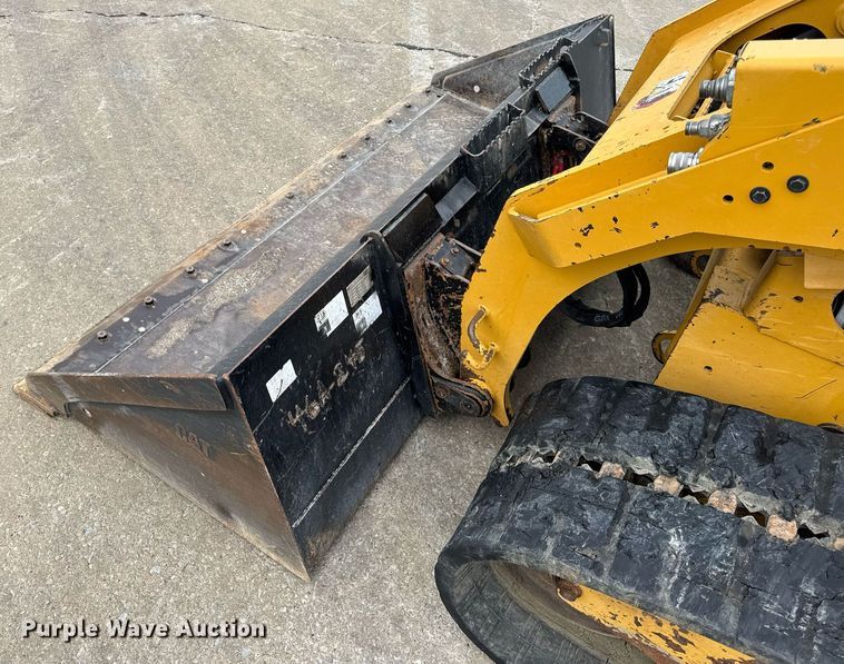 image for item EN4592 2021 Caterpillar 299D3 tracked skid steer loader