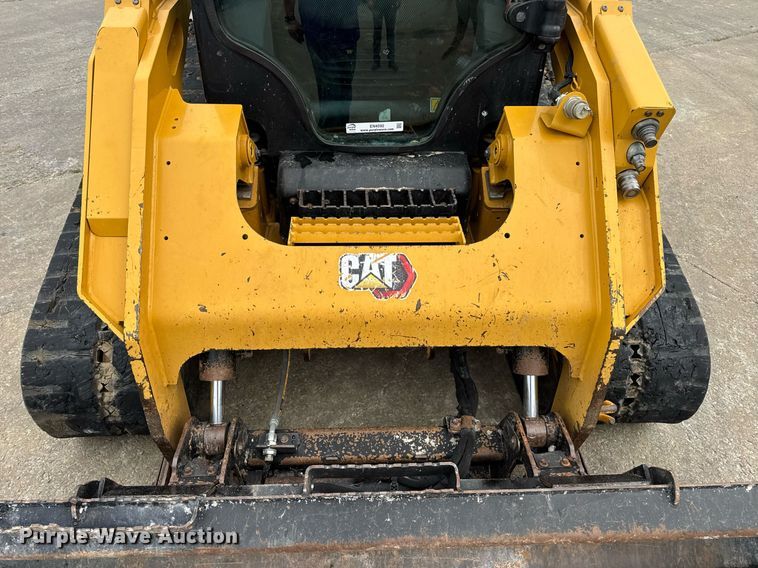 image for item EN4592 2021 Caterpillar 299D3 tracked skid steer loader