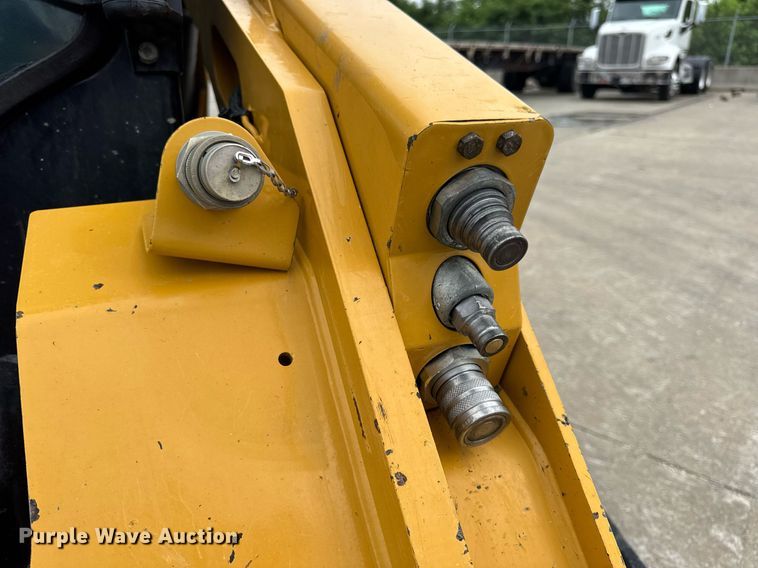 image for item EN4592 2021 Caterpillar 299D3 tracked skid steer loader